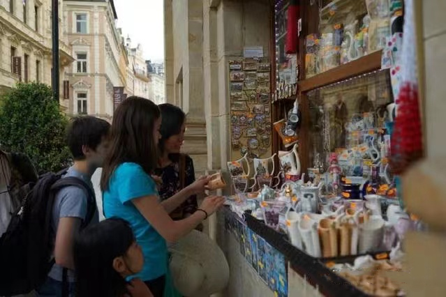 佛山偵探：尋找情婦并不一定構成重婚。